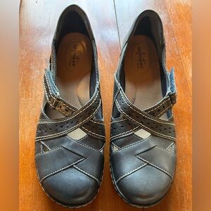 Collection by Clark’s ladies size 9.5 M flats